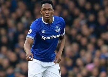 Yerry Mina se lesiona y estará varias semanas de baja