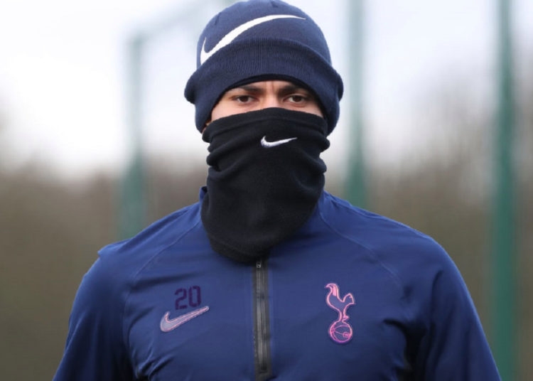 Suspenden a una figura del fútbol mundial por burlarse del coronavirus