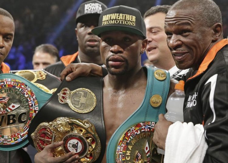 Solidario: El increíble gesto de Mayweather con la familia de George Floyd