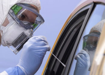 Rebrote en Alemania: Más de 600 infectados de COVID-19 en fábrica de carne