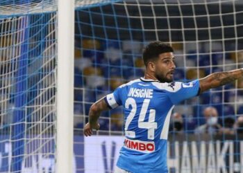 El VAR salva al Nápoles anulando cuatro goles al Sassuolo