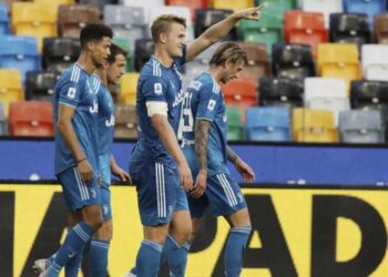 “De Ligt hubiera aprendido más en el Madrid, Barça o el City”