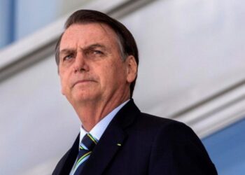 Presidente de Brasil, Jair Bolsonaro, da positivo a COVID-19