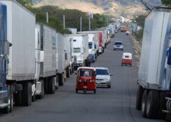 Bukele autoriza estadía de 10 días a transportistas de carga para la seguridad alimentaria