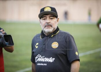 ¿Diego Maradona cómo el DT de España?