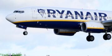 Dos detenidos en Londres tras sospecha terrorista en un vuelo de Ryanair