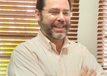 «El peor gobierno de la historia» expresión que pide se haga ht Jose Roberto Ugarte