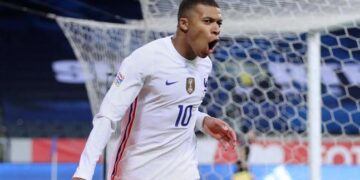 0-1: Mbappé impulsa a Francia ante Suecia