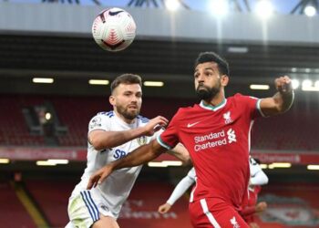 Salah decide gracias a un penalti cometido por Rodrigo