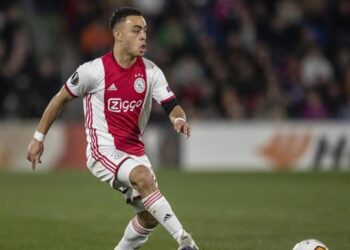 El Barça envía la oferta formal al Ajax por Dest, que se acerca