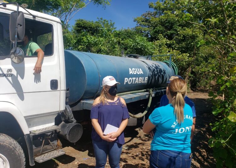 Pidieron Agua “No puedo dejar de visitar a las personas que piden ayuda” : Beatriz Olmedo