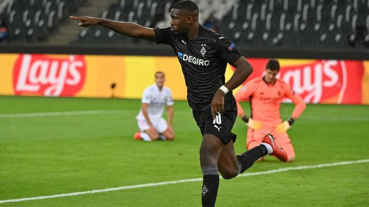 Real Madrid se salva de la derrota tras empatar 2-2 ante el Borussia Mönchengladbach