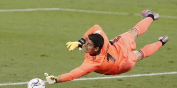 Courtois: “¿Zidane o Simeone? Son diferentes, uno quiere tener el balón y el otro…”