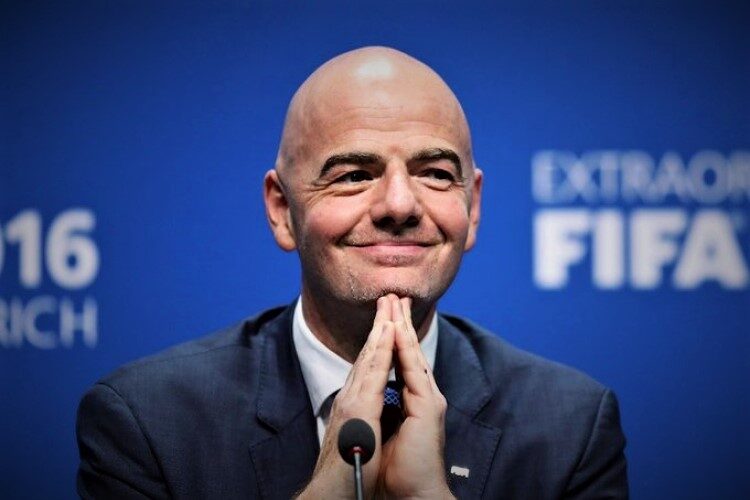 El presidente de la FIFA, Gianni Infantino, da positivo por Covid-19