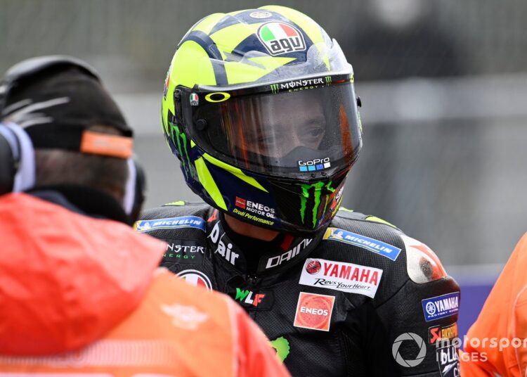 El piloto de Moto GP Valentino Rossi tiene coronavirus