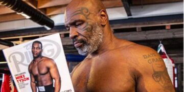 Mike Tyson afirma que «quería matar» a Evander Holyfield durante el combate en el que le mordió la oreja