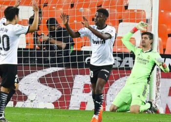 ¡Valencia humilla al Real Madrid!