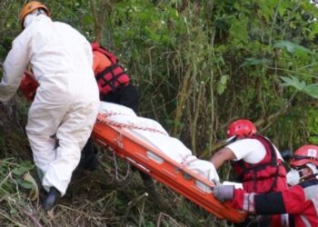 Recuperan cadáver de un hombre en río La Cañas, en Soyapango
