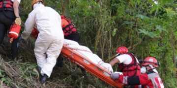 Recuperan cadáver de un hombre en río La Cañas, en Soyapango