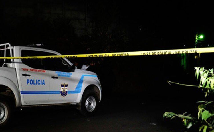 Hombre fue acribillado frente a su casa en San Luis La Herradura, La Paz