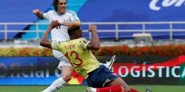 Uruguay se impuso 0-3 ante Colombia en Barranquilla y escaló en la tabla de posiciones