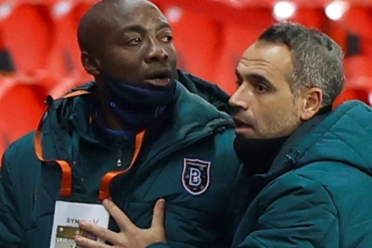 Asistente técnico sufrió insulto racista en el partido del PSG vs Basaksehir