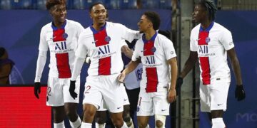 El PSG,  líder tras imponerse al Montpellier