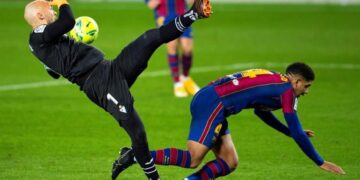 El Barça despide un año para el olvido con su versión menos fiable