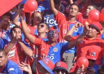 La dirigencia de FAS se pone al día con el salario del plantel