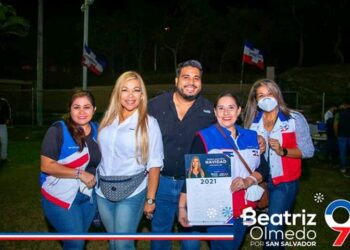 Beatríz Olmedo comparte cena con los defensores del voto en San Martín
