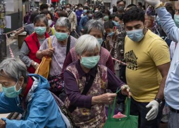 Alarma en China ante la detección de nuevos brotes de COVID-19 pese a los férreos controles