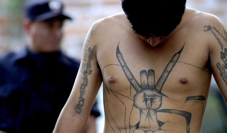 Las extorsiones de la MS-13: Desde comida hasta $21 mil