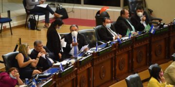 ARENA propone ley que limita aglomeración de personas ante rebrote de nueva cepa del COVID-19