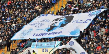 Nápoles rebautiza su estadio de fútbol como “Diego Armando Maradona”