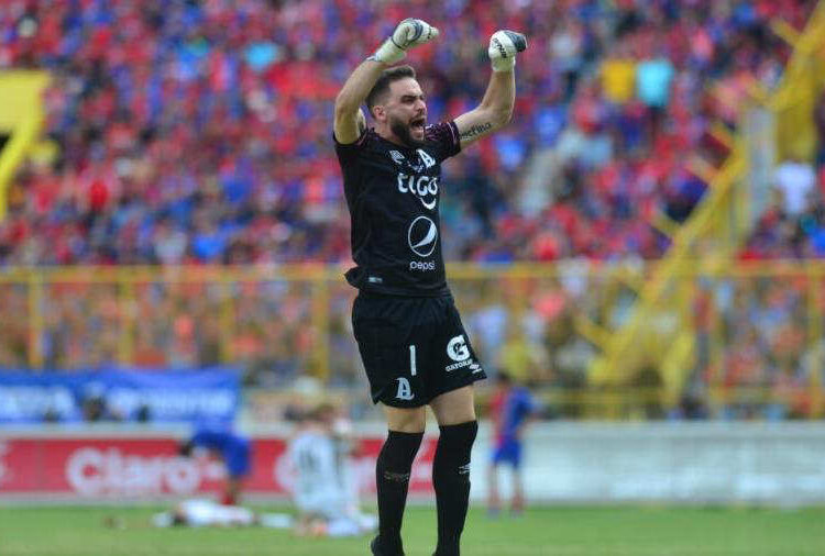 Rafa García, exportero de Alianza: «En el Clausura 2019, Águila estaba preparado mentalmente para los penaltis y nosotros no»