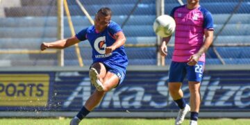 Henry Romero advierte sobre la peligrosidad de Nico Muñoz
