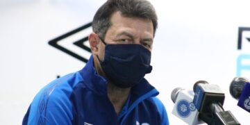 Hugo Pérez es presentado como nuevo entrenador de la selección preolímpica