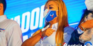 Beatríz Olmedo apoya al talento salvadoreño