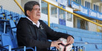 Profe Benítez: Hay que analizar la táctica y estrategia, sistema de juego y modelo de juego