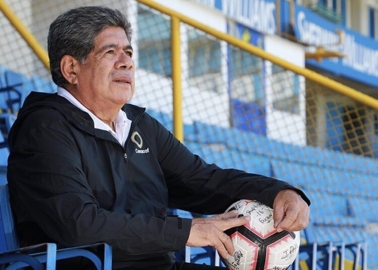 Profe Benítez: Hay que analizar la táctica y estrategia, sistema de juego y modelo de juego