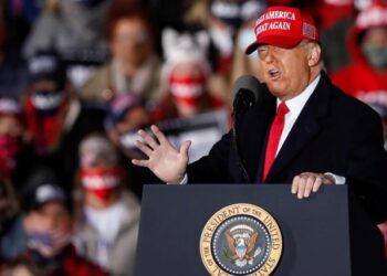 Trump pide a sus seguidores evitar la “violencia” antes de la investidura