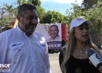 Beatríz Olmedo llevó camiones de Basura al municipio de Apopa Junto al Candidato a Alcalde Gilberto Amador