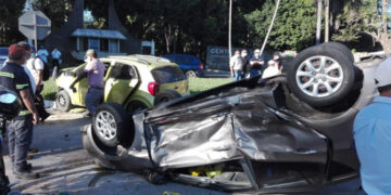 Dos personas lesionadas deja accidente de tránsito en Santa Ana