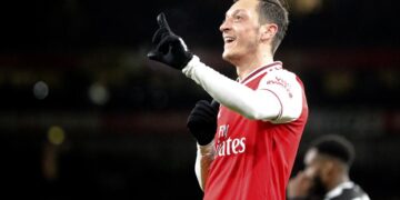 El emotivo mensaje de despedida de Özil al Arsenal
