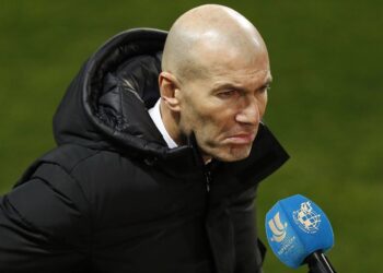 Zinedine Zidane DT del Real Madrid da positivo a coronavirus