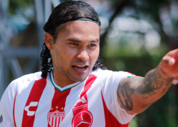 Santa Tecla le responde a Carlos “Gullit” Peña y confirma que sí hablaron con él antes de que llegara a FAS