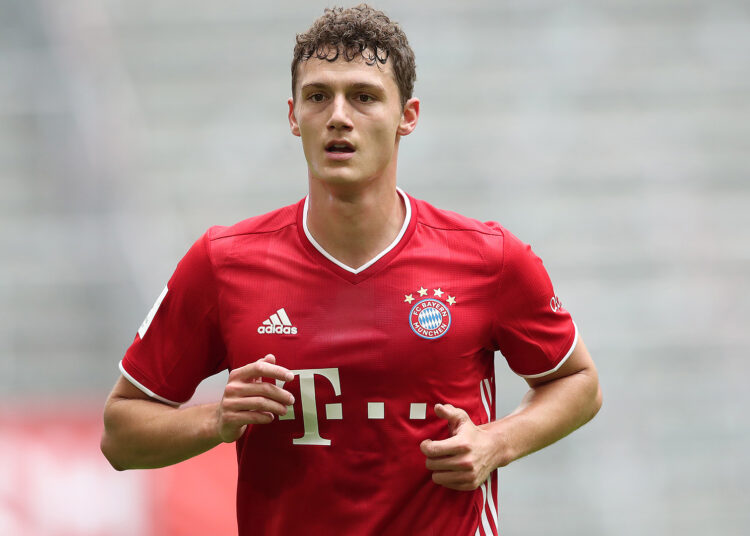 Pavard una nueva baja por Covid para el Bayern