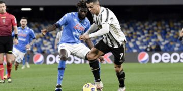 Nápoles dio el golpe al derrotar a Juventus