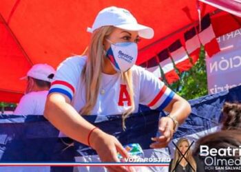 Beatríz Olmedo llevó diversión a Tonacatepeque