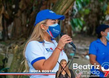 Beatríz Olmedo presente en culminación del recarpeteo en Bola de Monte, Ciudad Delgado